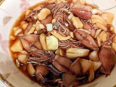 ホタルイカと　新玉ねぎの　醤油漬け